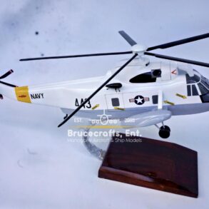 Model of Sikorsky SH-3 Sea Kings Aircraft with detailed craftsmanship.